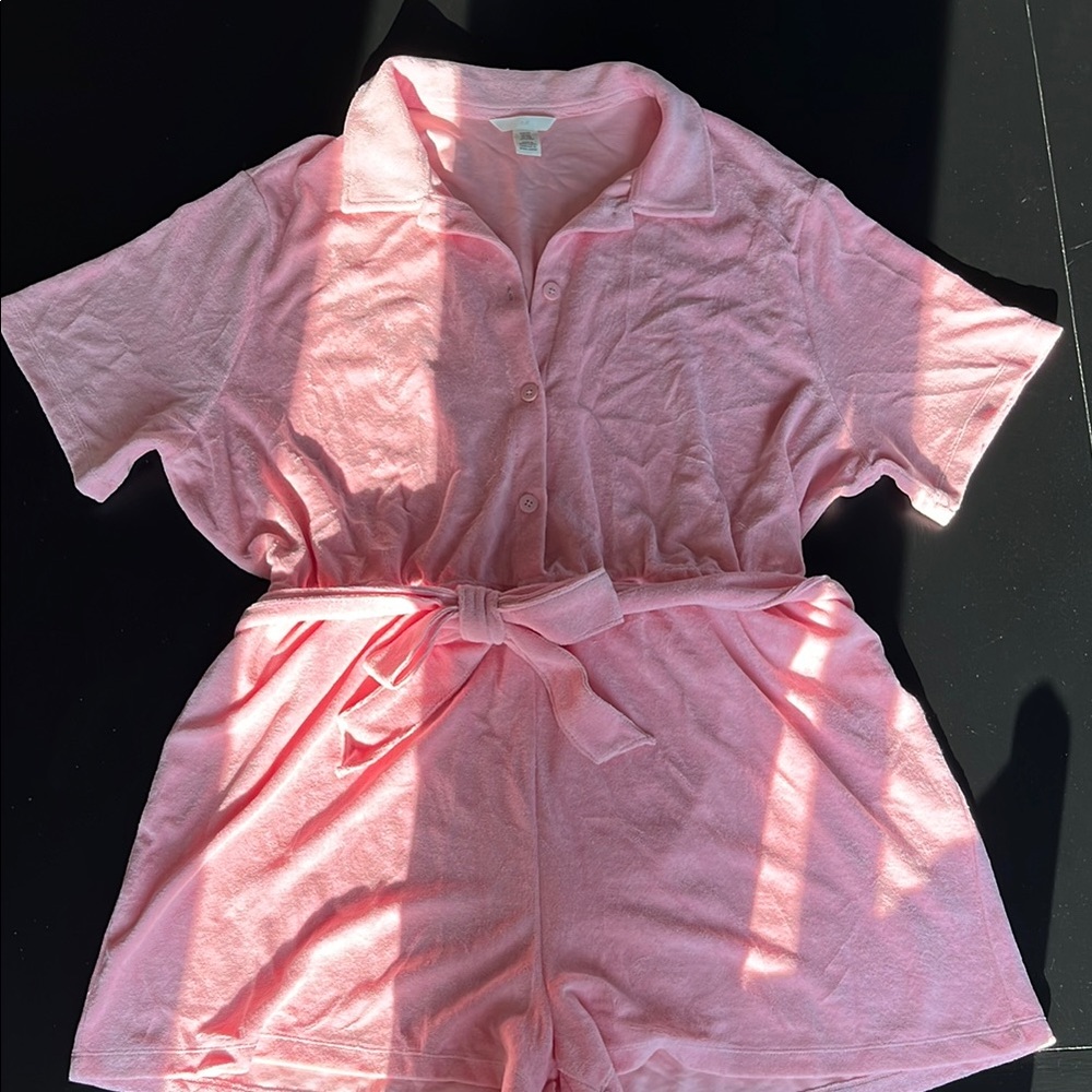 H&M Terry cloth Button-Up Romper with Belt. Never worn. Size xxl